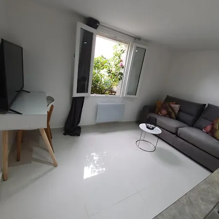 Studio Aux Portes De Paris * Villejuif